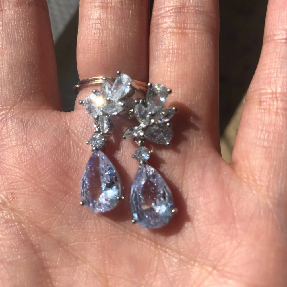 Glamor Earrings